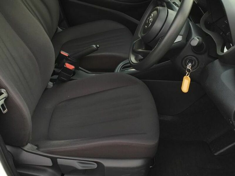 YARIS-9