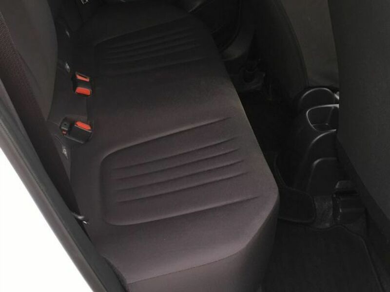 YARIS-11