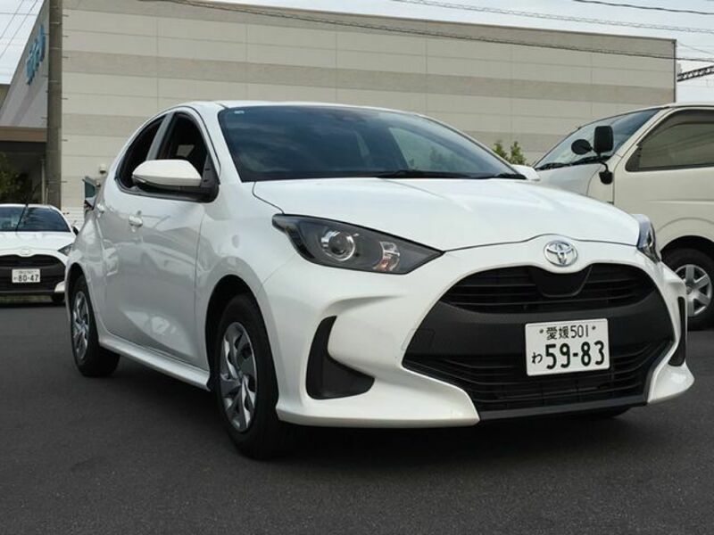 TOYOTA　YARIS