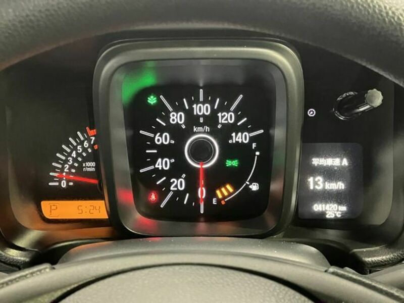 N-VAN