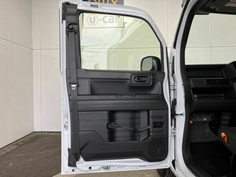 N-VAN