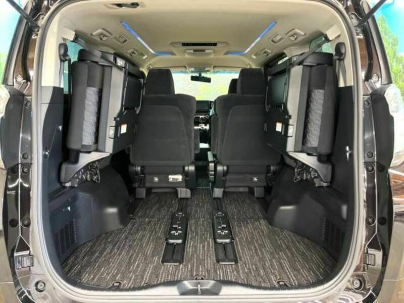 VELLFIRE-11