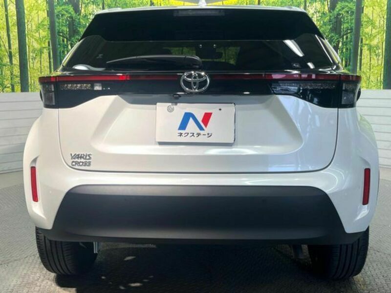 YARIS CROSS