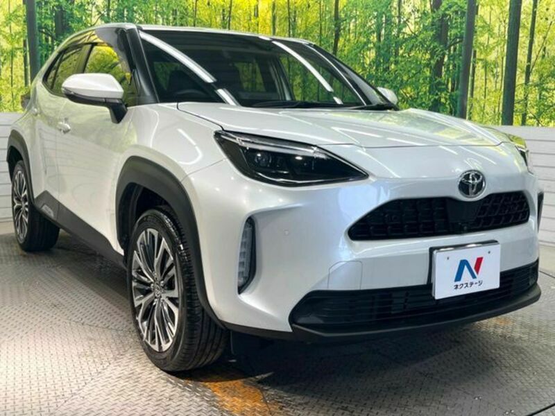 YARIS CROSS