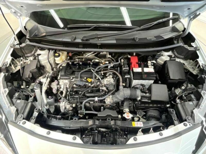 YARIS CROSS