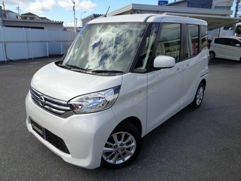 NISSAN DAYZ ROOX
