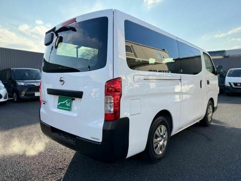 NV350 CARAVAN-13