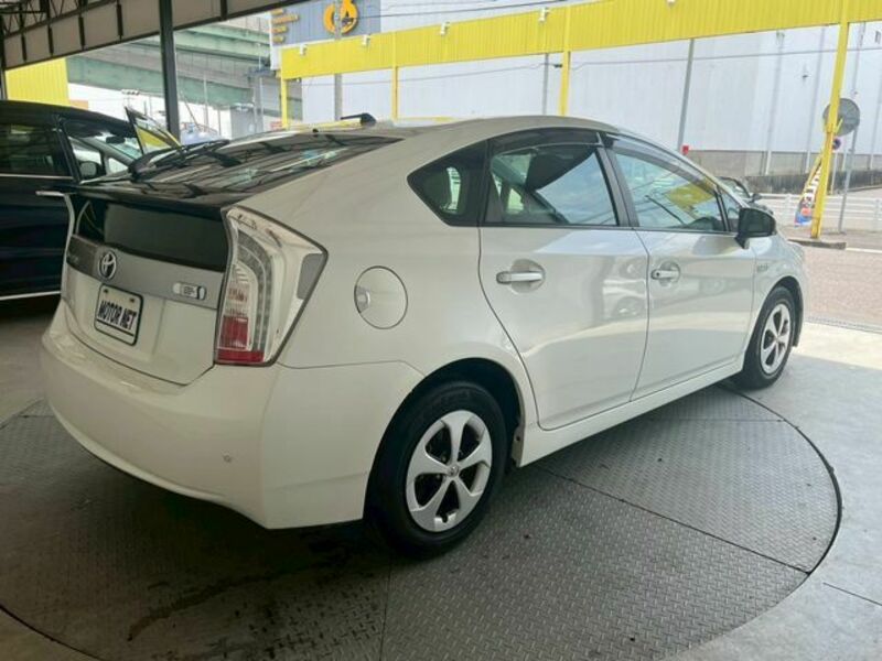 PRIUS PHV