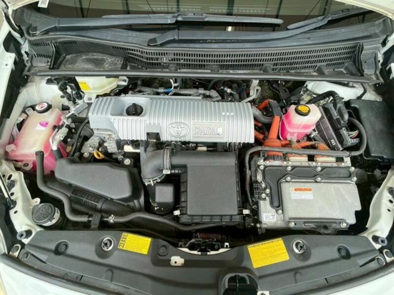 PRIUS PHV