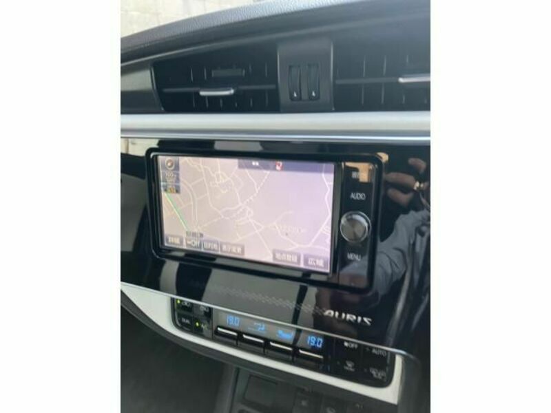 AURIS HYBRID