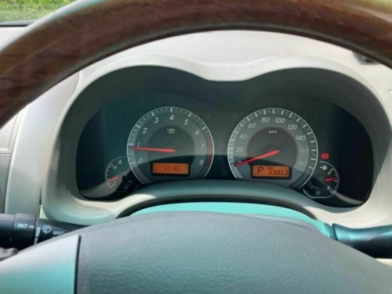 COROLLA AXIO