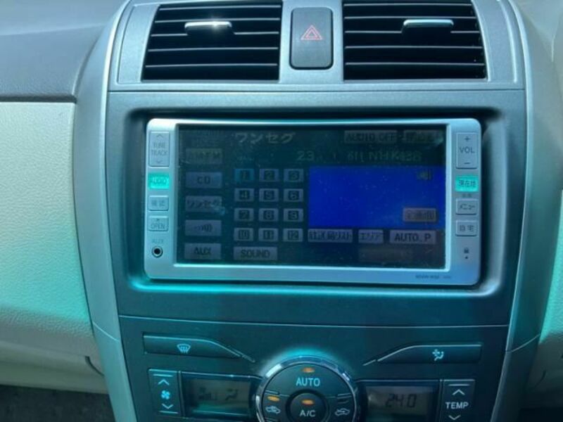 COROLLA AXIO