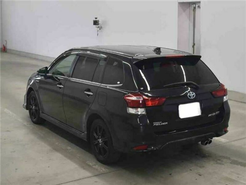COROLLA FIELDER