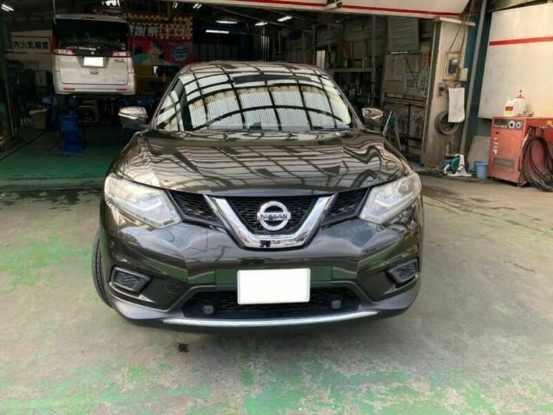 X-TRAIL