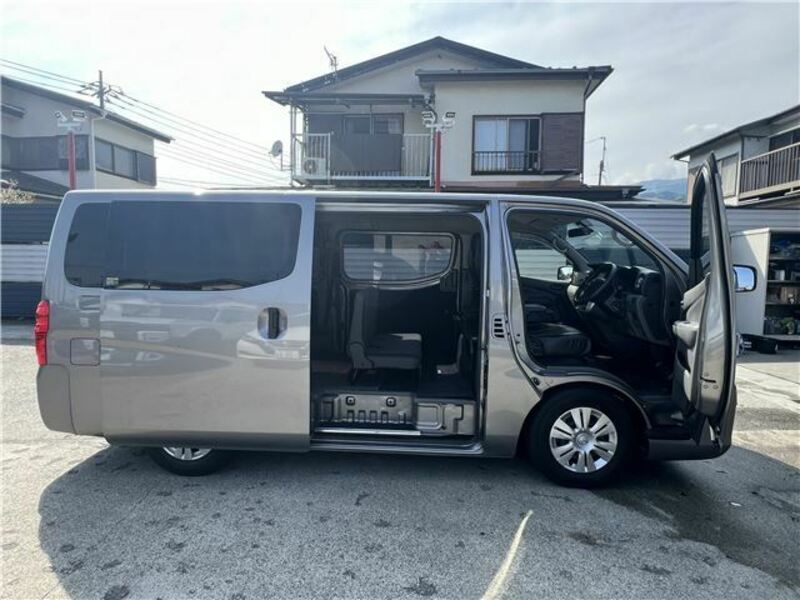 NV350 CARAVAN