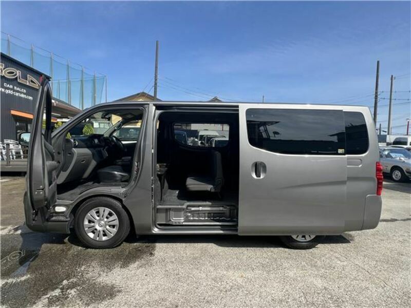 NV350 CARAVAN