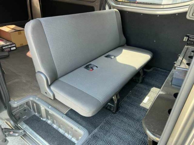 NV350 CARAVAN