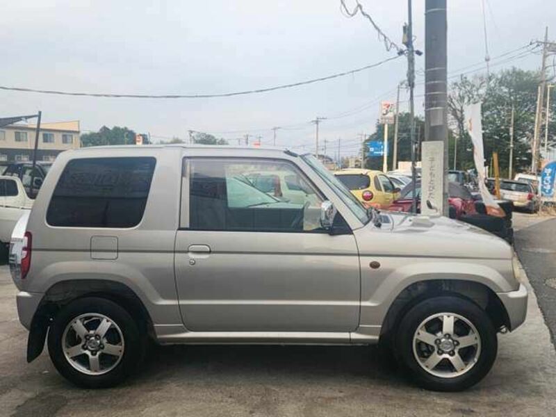 PAJERO MINI