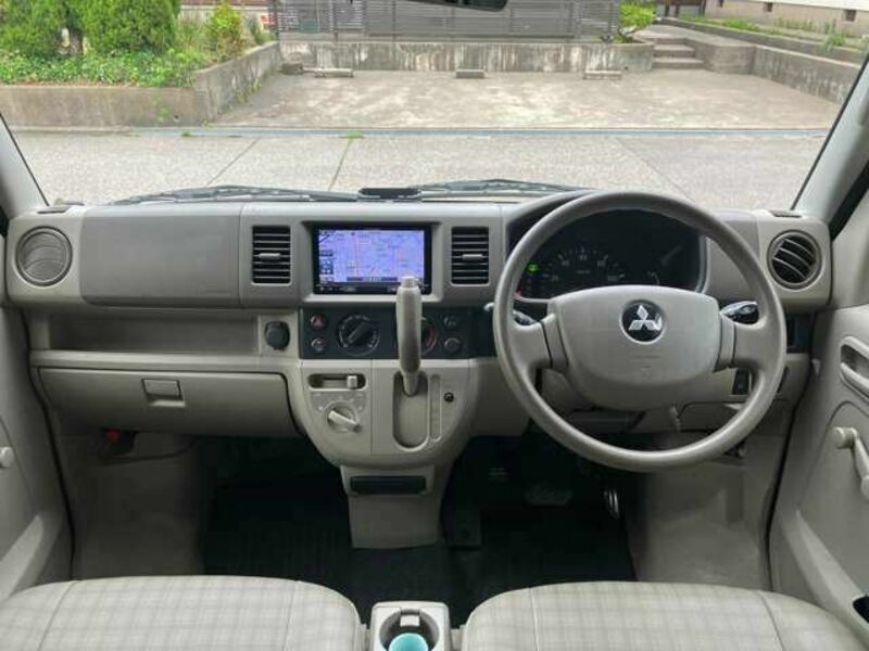 MINICAB VAN