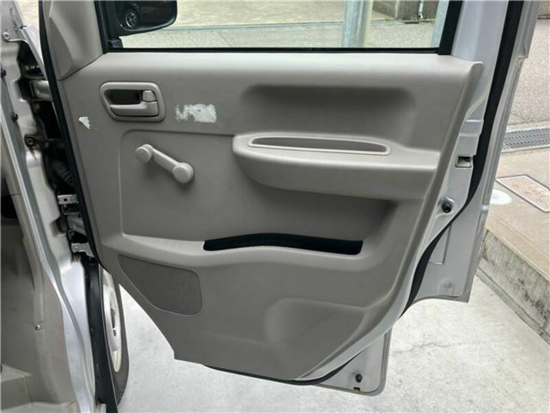 MINICAB VAN