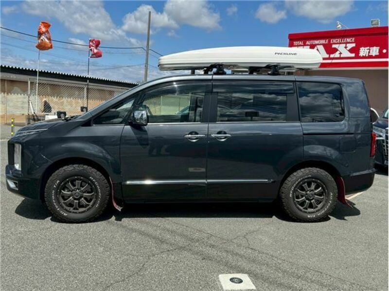 DELICA D5