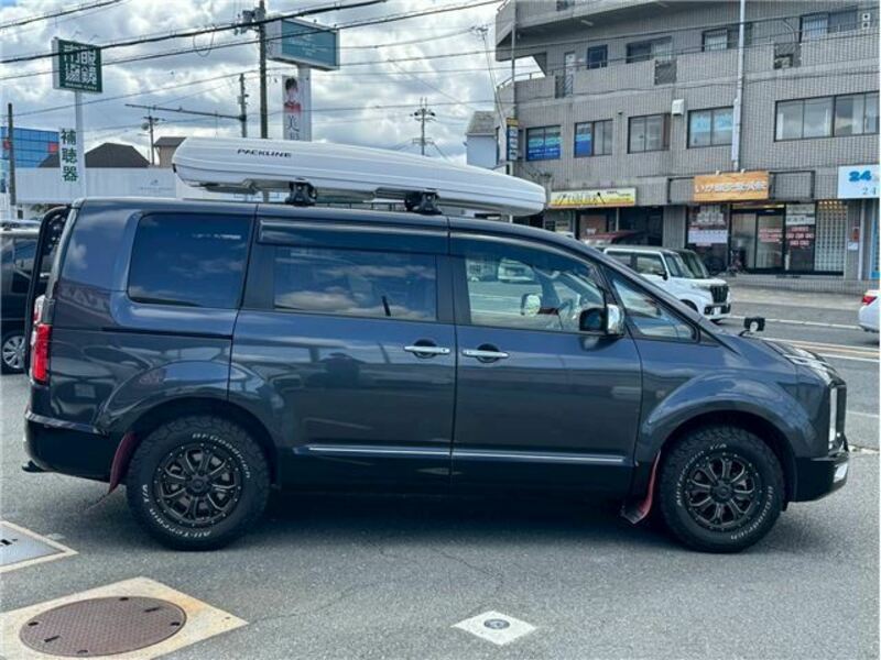 DELICA D5