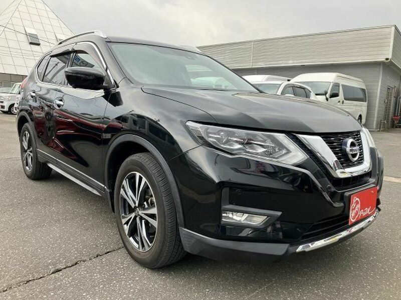 X-TRAIL