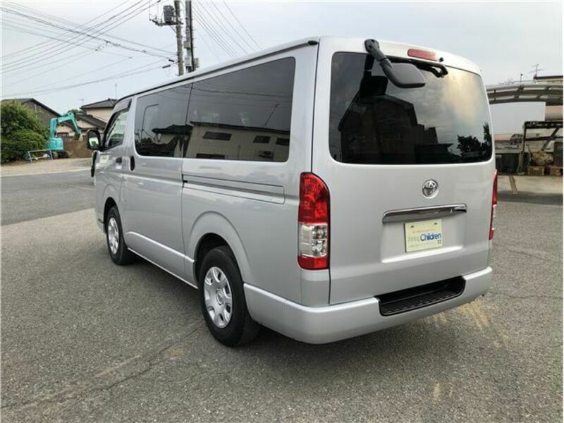 HIACE VAN