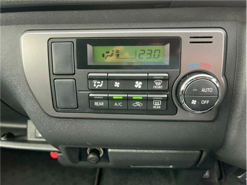 HIACE VAN-8