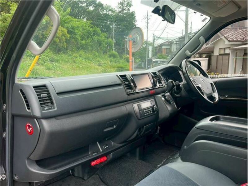 HIACE VAN-22