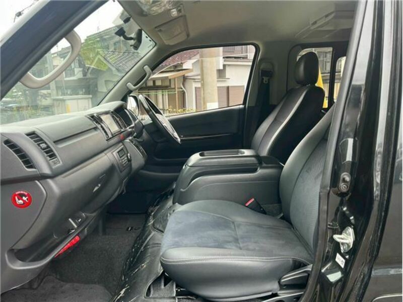 HIACE VAN-23