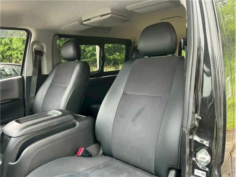 HIACE VAN-24