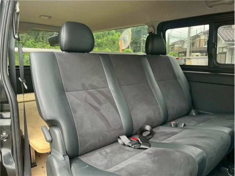HIACE VAN-26