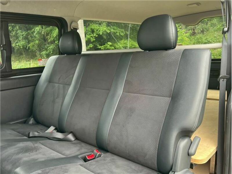 HIACE VAN-28
