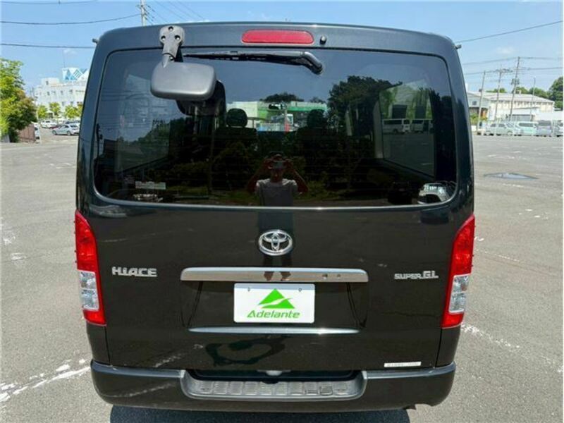 HIACE VAN-42