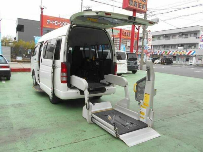 HIACE VAN