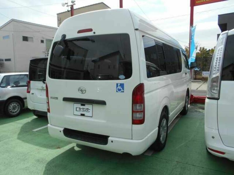 HIACE VAN