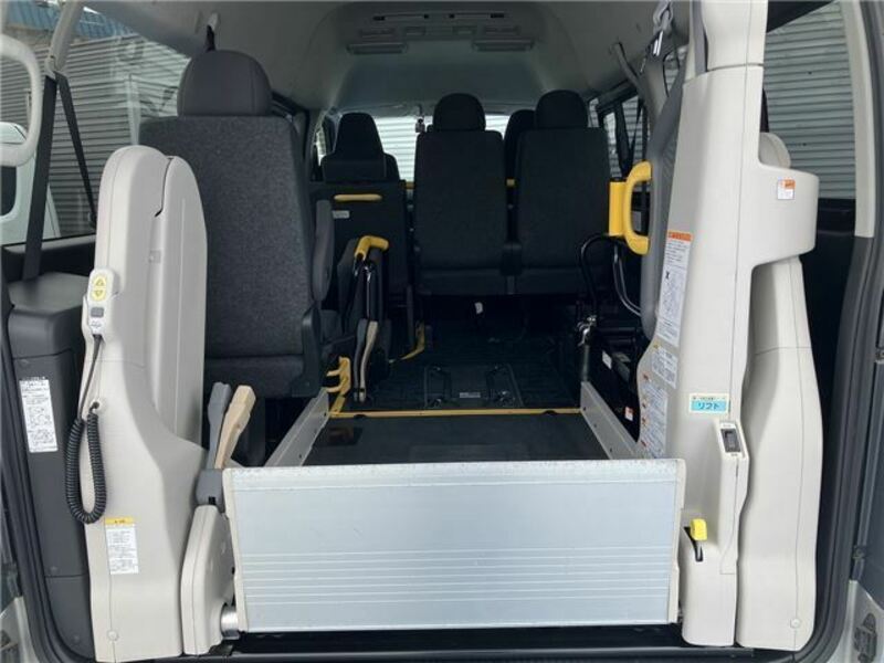 HIACE VAN