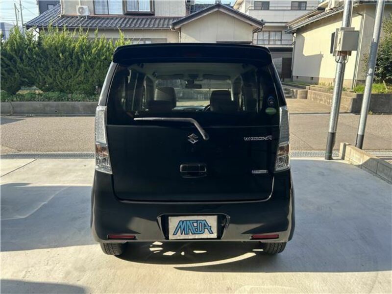 WAGON R-8