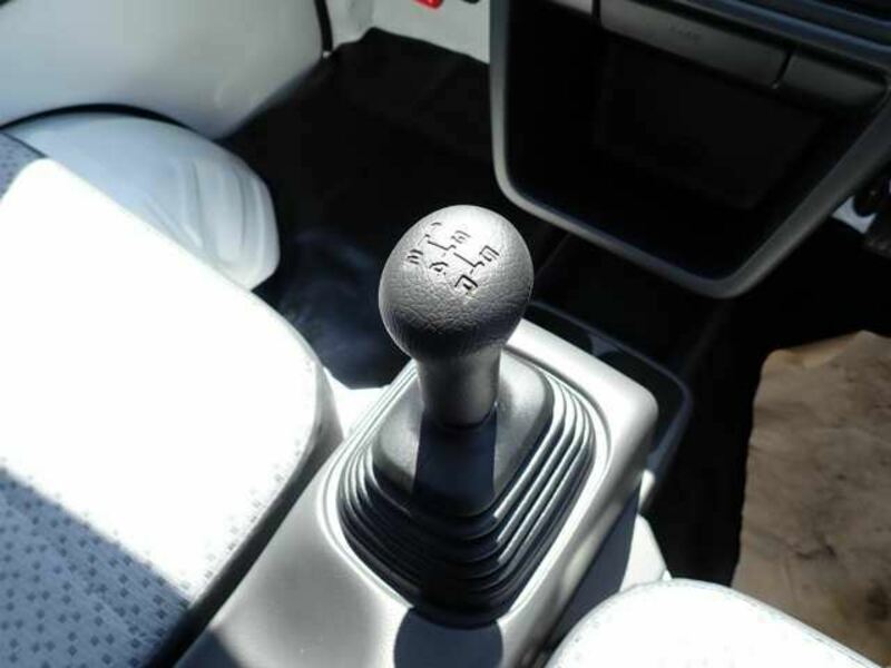 CLIPPER TRUCK
