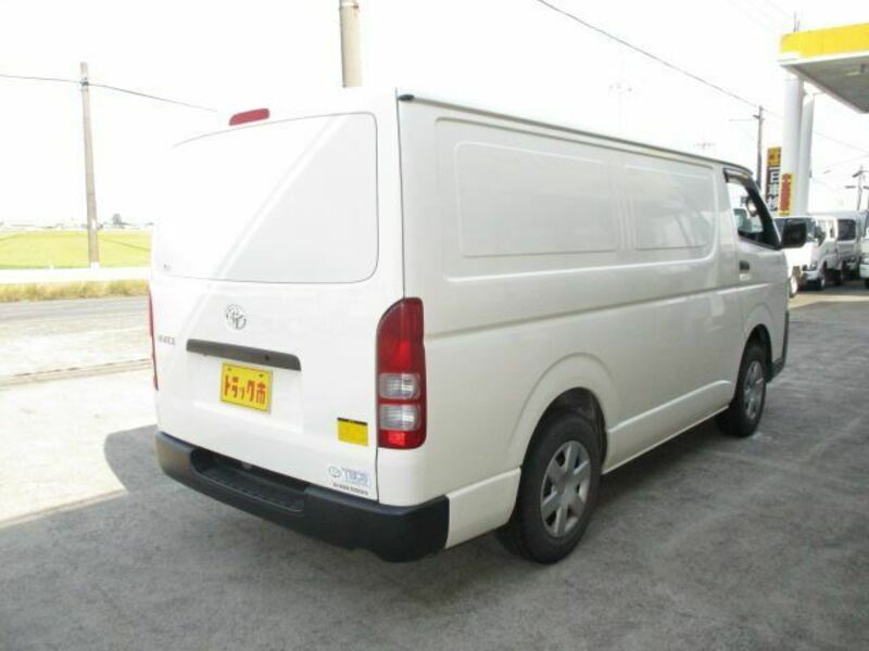 HIACE VAN-1
