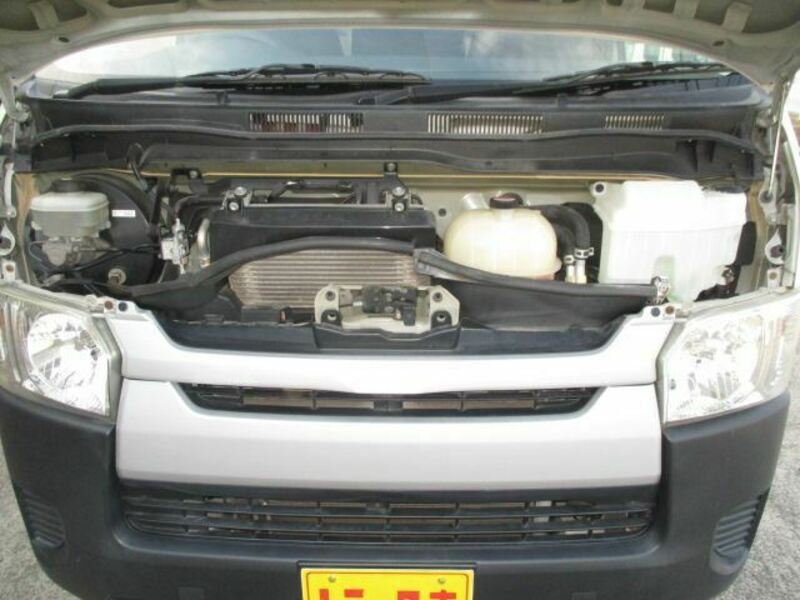 HIACE VAN-16