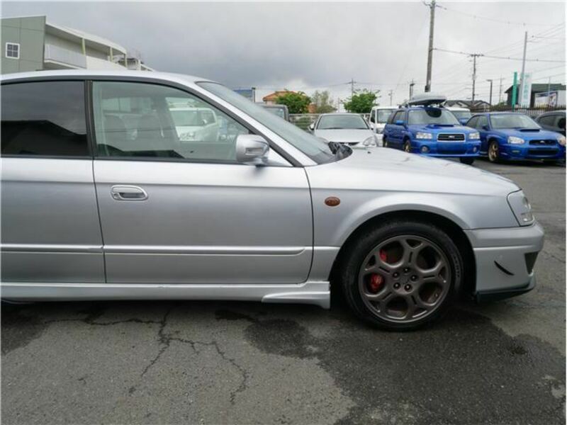LEGACY B4