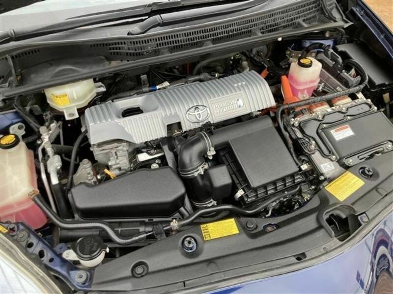 PRIUS PHV