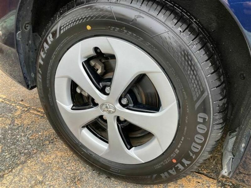 PRIUS PHV