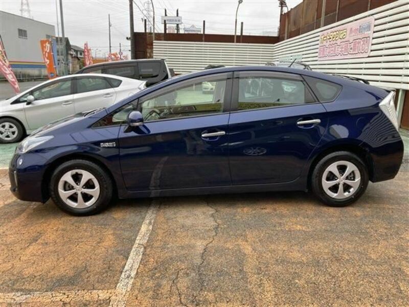 PRIUS PHV