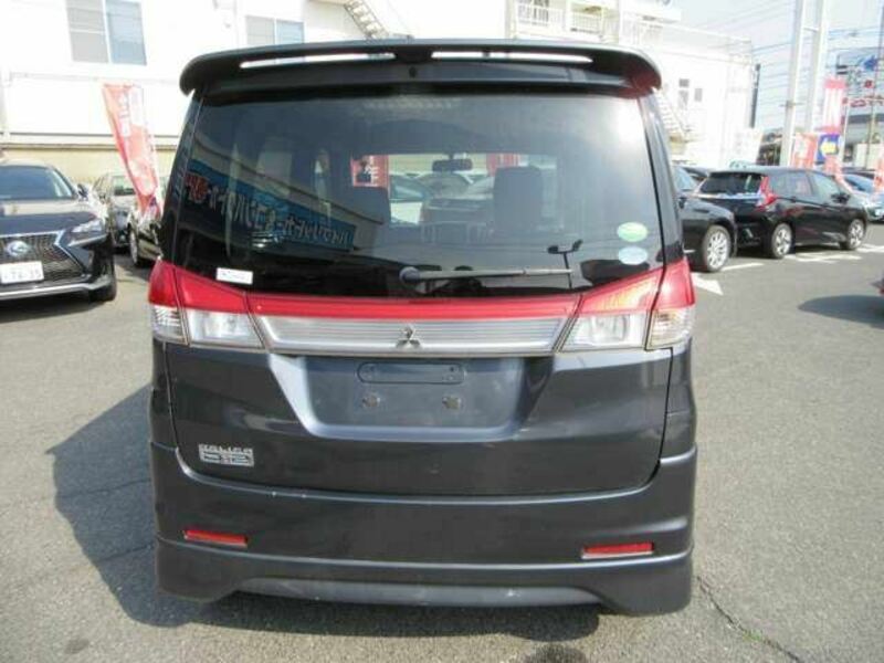 DELICA D2