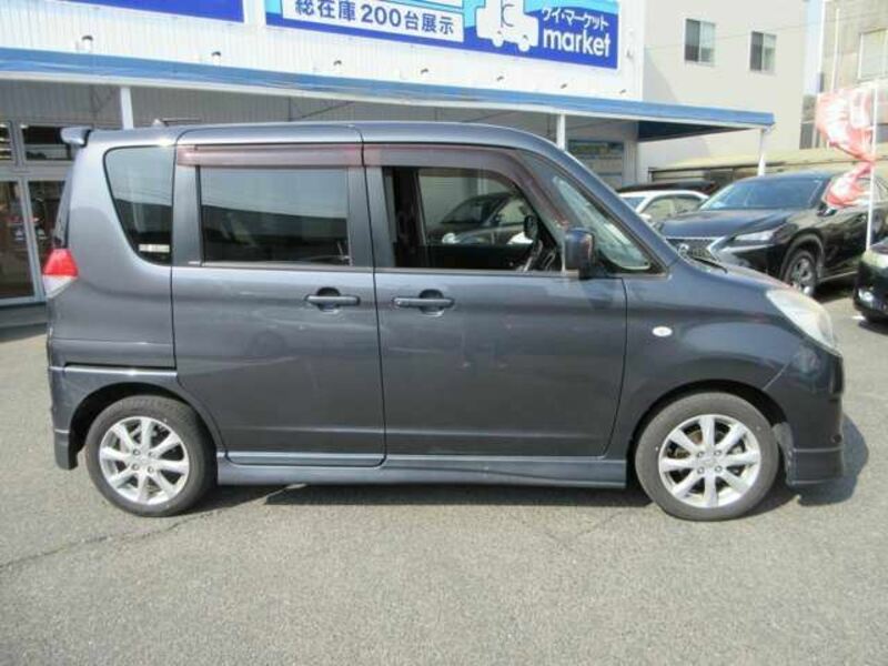 DELICA D2