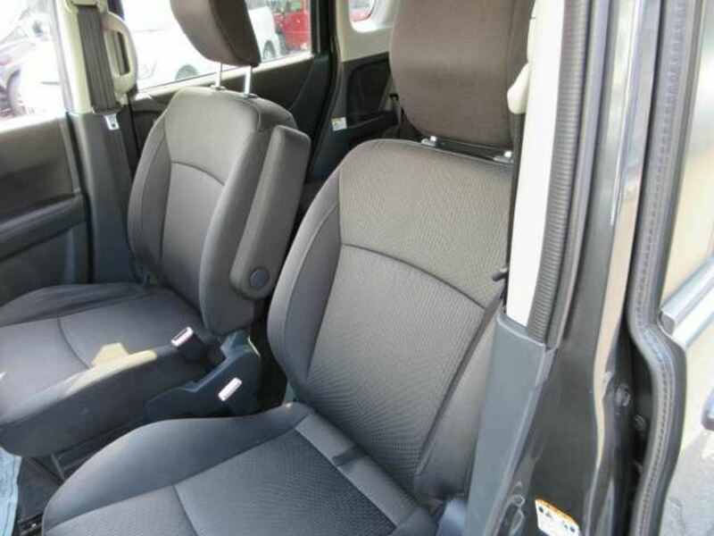 DELICA D2