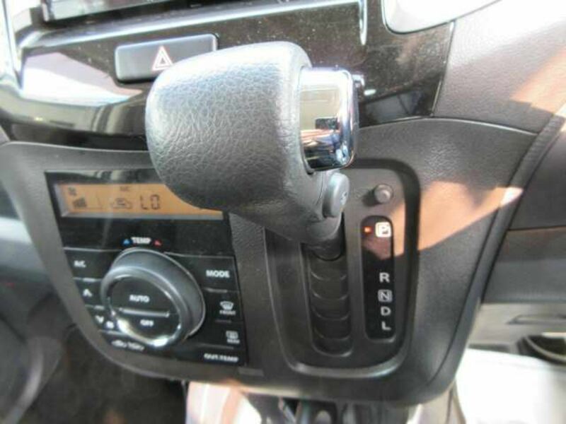 DELICA D2